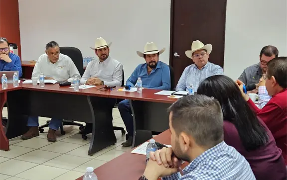 UGRS y autoridades refuerzan la unidad para garantizar la sanidad ganadera en Sinaloa