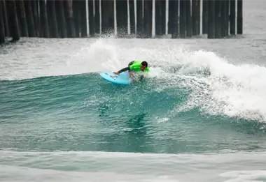 El mazatleco Martín Díaz logra bronce en Mundial de Para Surf en California