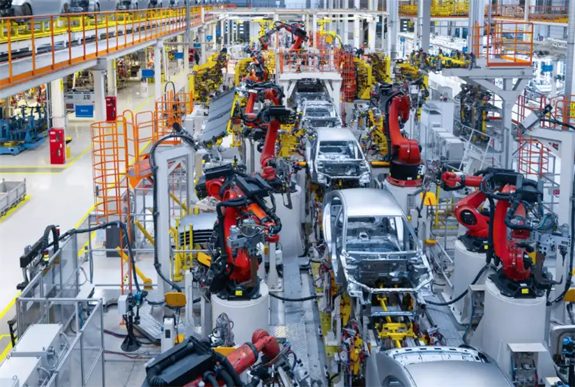 La industria automotriz mexicana rechaza el nuevo decreto que permite regularizar los autos chocolate. Foto: cortesía.