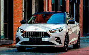 El sedán chino hecho en México que compite con el Sentra y el Corolla