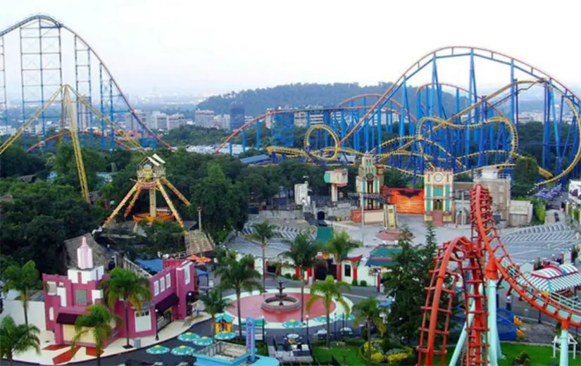 Six Flags cuenta con uno de los parques temáticos más famosos en México. Foto: Especial