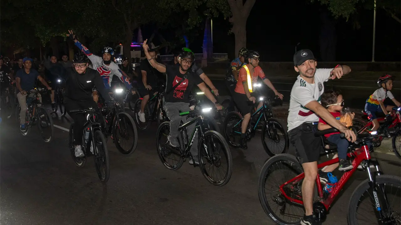 Rodando Ando X Culiacán: música, diversión y comunidad sobre ruedas.