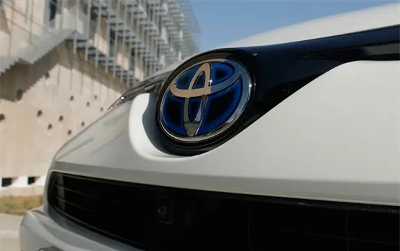 Toyota, Lexus y Subaru retiran más de 1 millón de vehículos del mercado por una falla en la cámara trasera