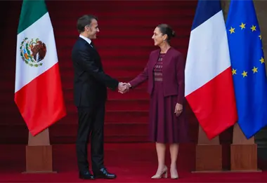 Sheinbaum y Macron firman acuerdos para fortalecer colaboración entre México y Francia