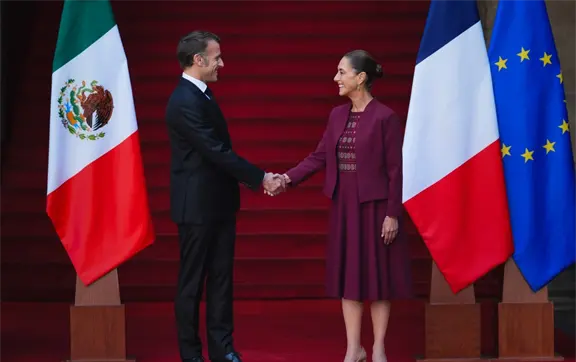 Sheinbaum y Macron firman acuerdos para fortalecer colaboración entre México y Francia