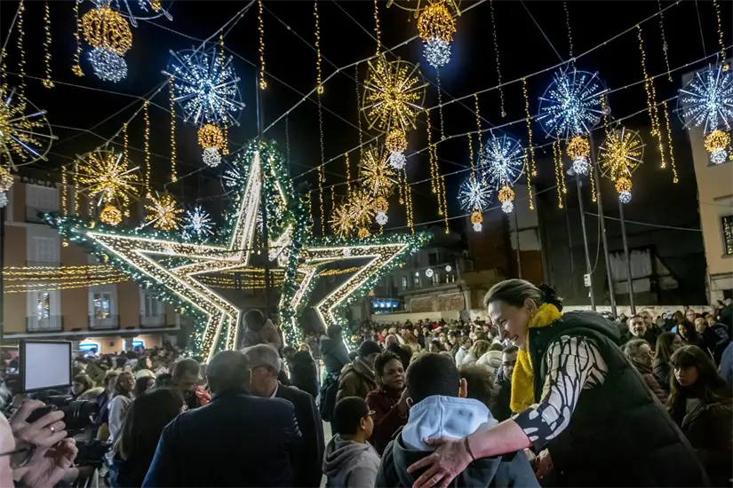 Encendido de la iluminación en Plaza Mayor. Foto: Cortesía
