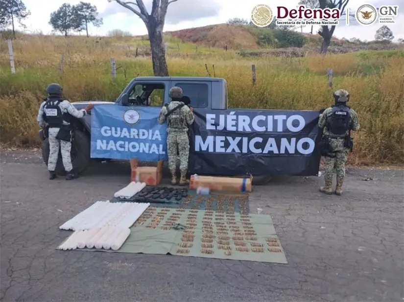 Operativos en Michoacán detienen a cinco personas y decomisan más de 300 kilos de droga