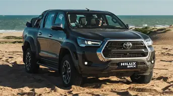 Con versiones eléctricas e híbridas, Toyota renueva al pick-up más vendido: Toyota Hilux 2026