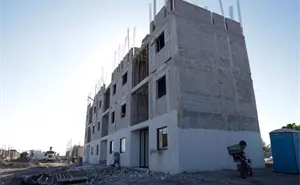 ¿Cuánto es lo máximo que puedo ganar para recibir el apoyo de Viviendas del Bienestar en Sinaloa?