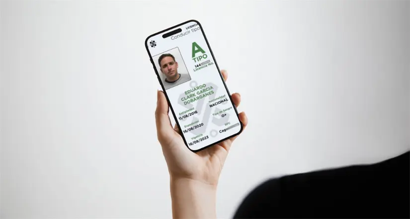 La versión digital de la licencia de conducir mantiene su validez como la versión física. Foto: Cortesía.