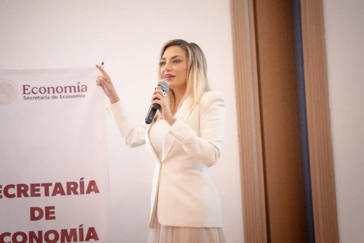 Desde antes de ser servidora pública, Omega Vázquez se ha dedicado a promover los pequeños negocios de Michoacán. Foto: Cortesía