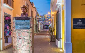 Así es el Callejón Luis Pérez Meza en el municipio de Cosalá, Sinaloa
