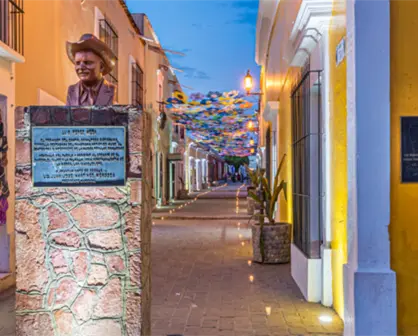 Así es el Callejón Luis Pérez Meza en el municipio de Cosalá, Sinaloa