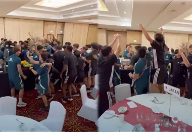 ¡Unidos por el deporte! Japón celebra con México el pase a dieciseisavos del Mundial Sub-17