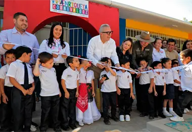 Buenas noticias para Badiraguato: entregan nuevas aulas y apoyos a jardín de niños