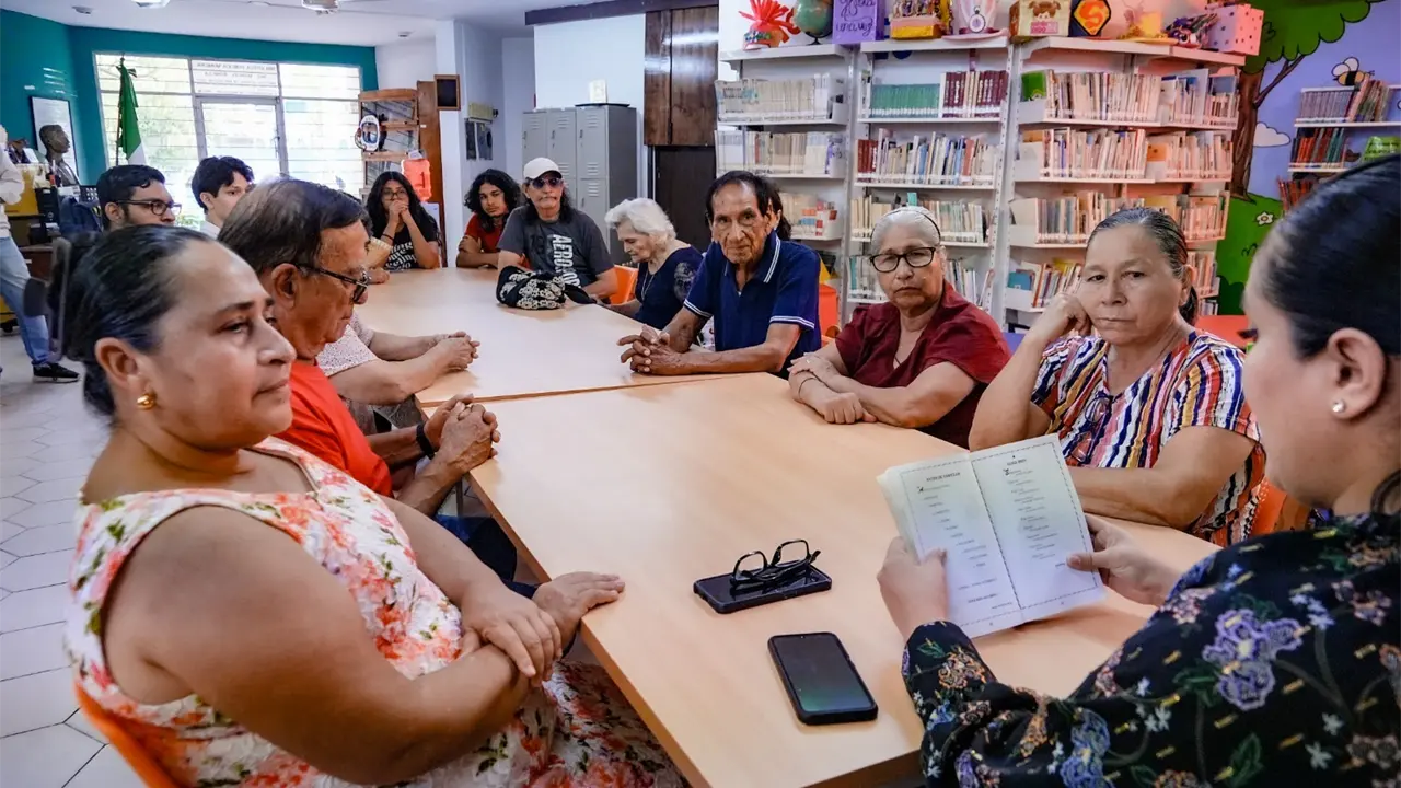 La Biblioteca Pública Municipal Margarita Ramírez de González es un recinto del saber y un punto de encuentro para la comunidad del sector Flores Magón