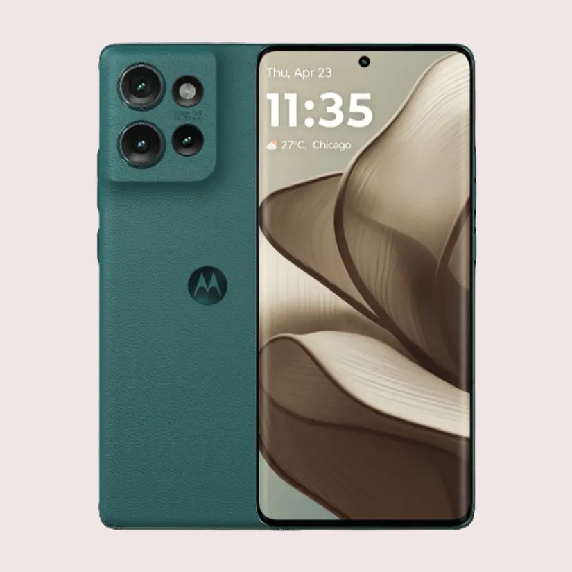 El Motorola Edge 50 viene cámara frontal de 32 megapíxeles. Foto: Cortesía