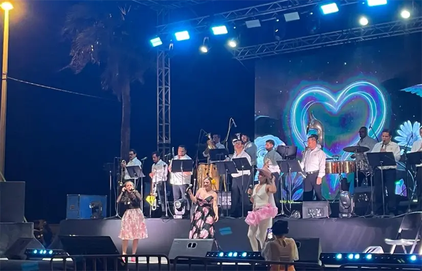 Nath Velasco, Leiden y LAmenor entonaron 