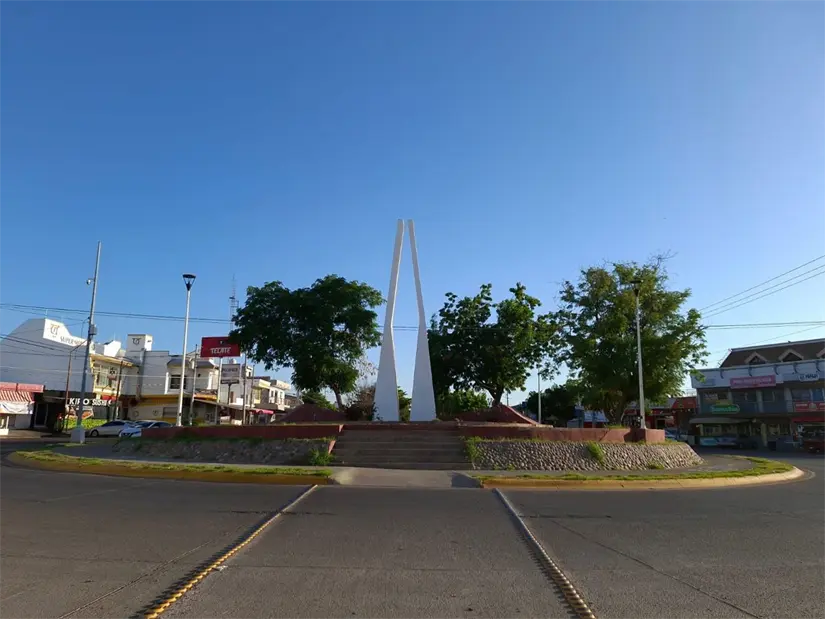 Los primeros trazos urbanos que dieron forma al sector Las Américas de Culiacán durante los años 80.