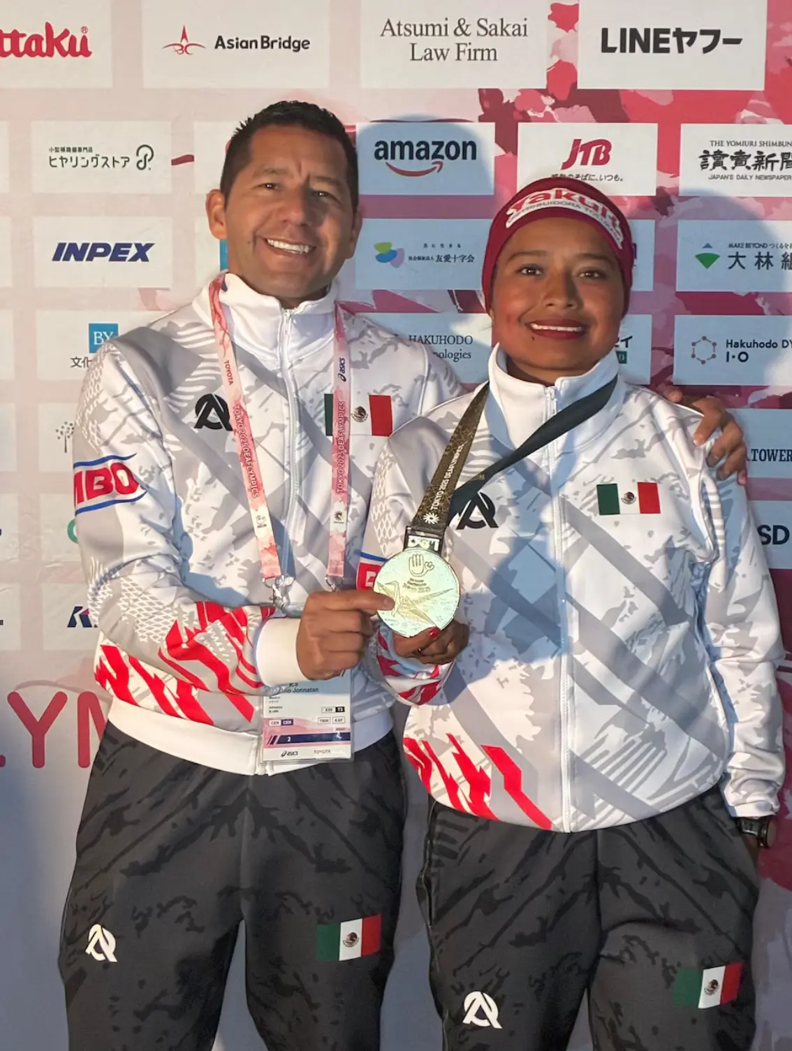 Lourdes Ponce gana medalla de oro en los 10 mil metros planos. Foto: cortesía.