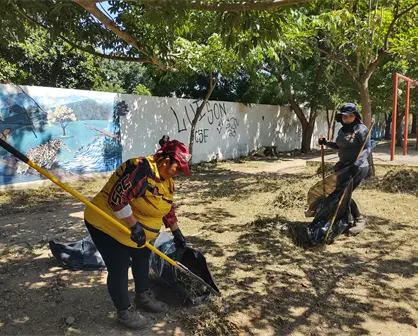 Martha y Yuritzy, madre e hija que embellecen los espacios públicos de Culiacán