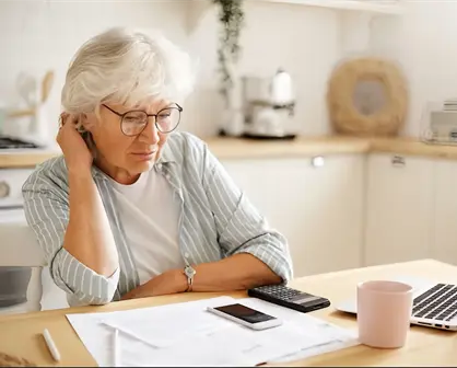 Adultos mayores que ya no recibir&aacute;n pago de su pensi&oacute;n del IMSS en 2026 y por qu&eacute;