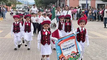 San Ignacio celebra con desfile el 115 aniversario de la Revolución Mexicana
