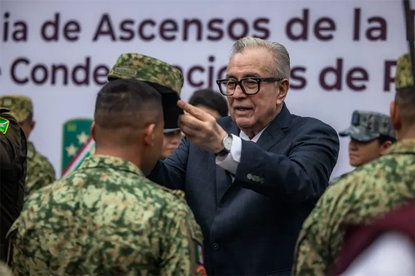 Ejército y autoridades civiles conmemoran la Revolución Mexicana con ceremonia de ascensos en Culiacán
