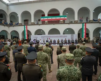 Autoridades celebran ceremonia de ascensos militares en Culiacán por el 115 aniversario de la Revolución Mexicana