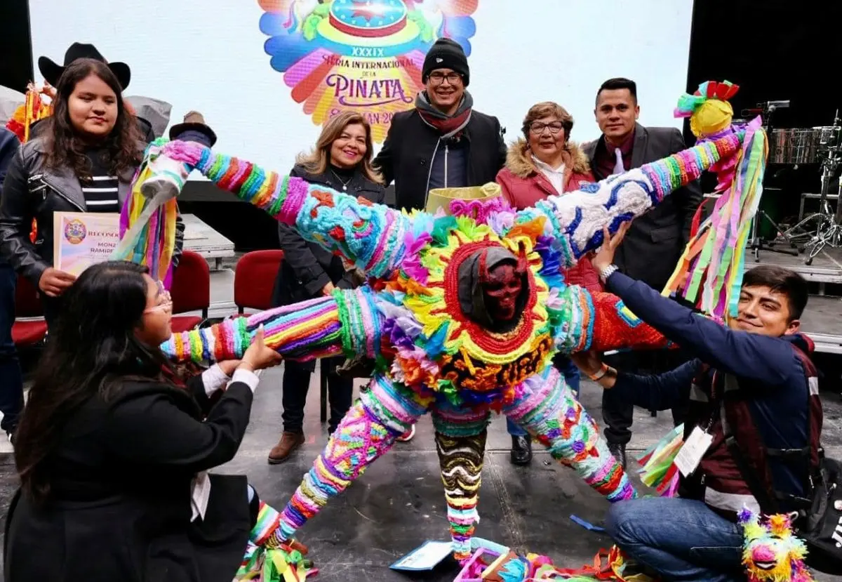 A pocos días de arrancar la Feria de la Piñata 2025 en Acolman. Foto: Cortesía