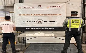 Guardia Nacional asegura metanfetamina con valor de 2.3 mdp en paquetería de Jalisco