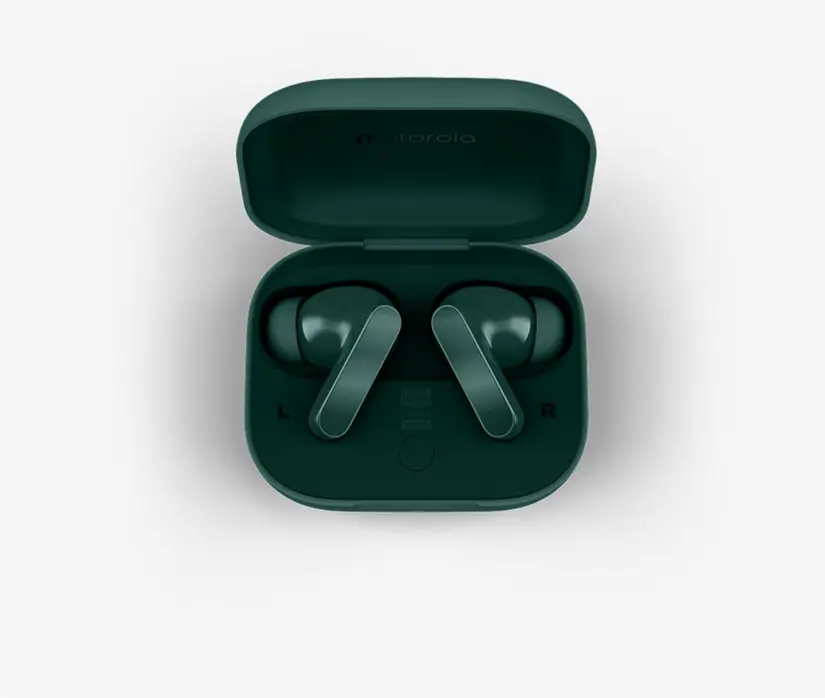 Auriculares Moto Buds Bass con batería hasta por 43 horas con el estuche de carga. Foto: Cortesía