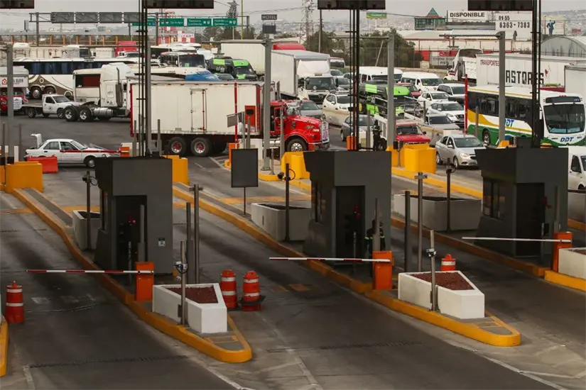 El megabloqueo tiene como fin que las autoridades ofrezcan soluciones ante diversas problemáticas de ambos sectores. Foto: CDMX Secreta.