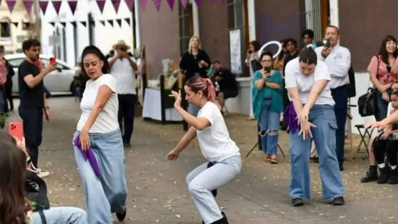 El Paseo de las Artes es toda una tradición después de 14 años de celebración. Fotos: Rocío Arrieta y Fernando Brito