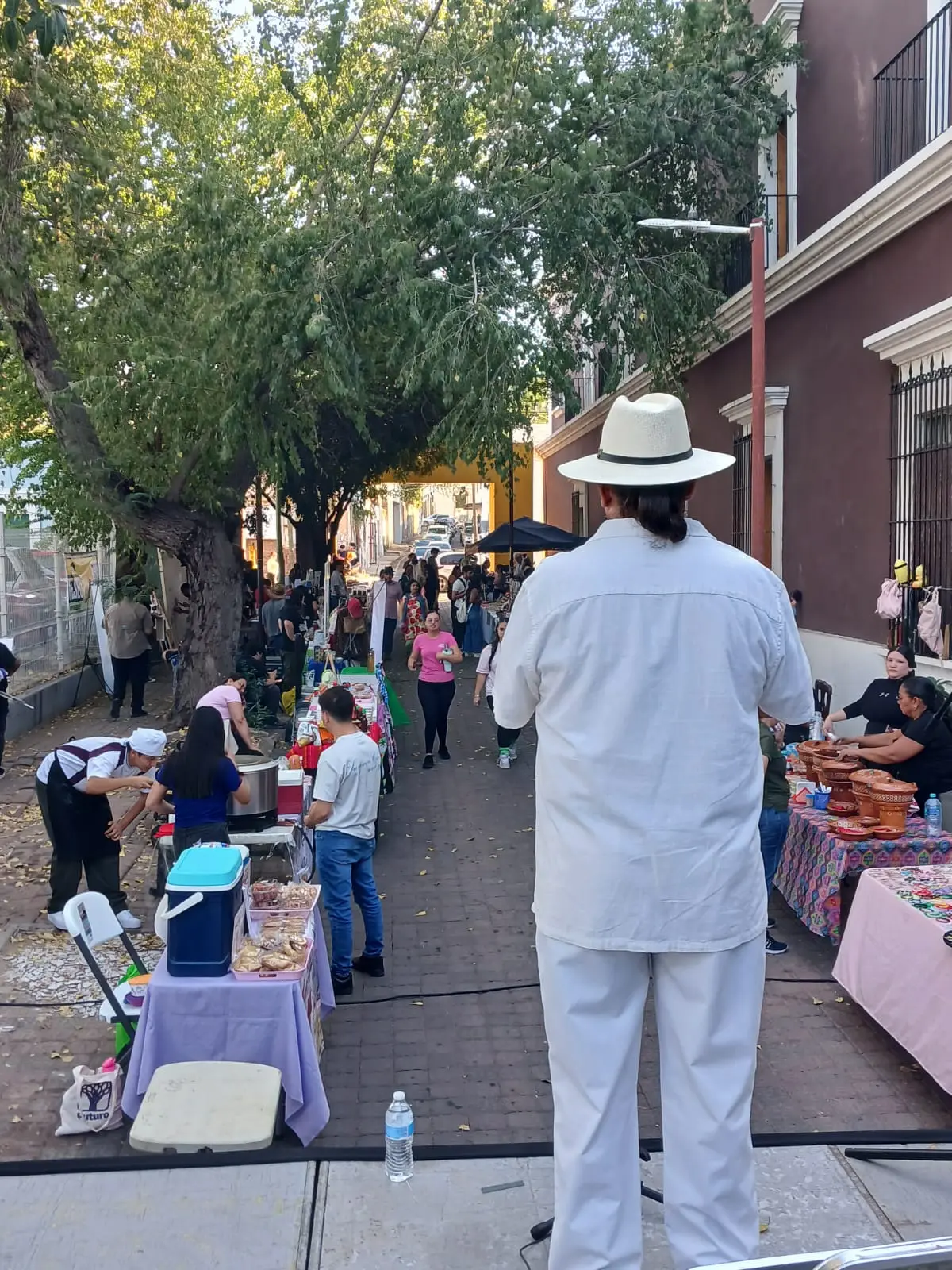 El Paseo de las Artes es ya una tradición entre la gente del mundo cultural. Foto: Rocío Arrieta.