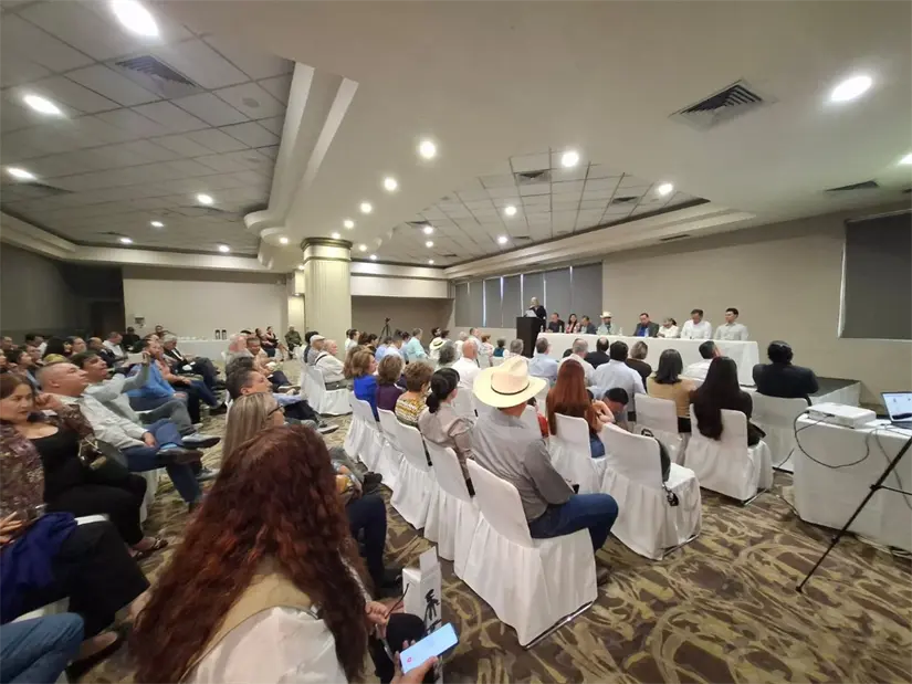 El cierre del informe convocó a la unidad social para impulsar un proyecto de largo plazo que permita recomponer el rumbo de Sinaloa.