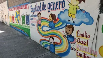 Murales educativos transforman la Primaria Nissan 64 en un corredor de valores en Culiacán