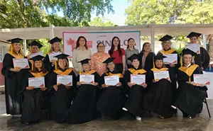 ¡Nunca es tarde para aprender! Adultos mayores culminan su diplomado en Ofimática en el DIF Palmito