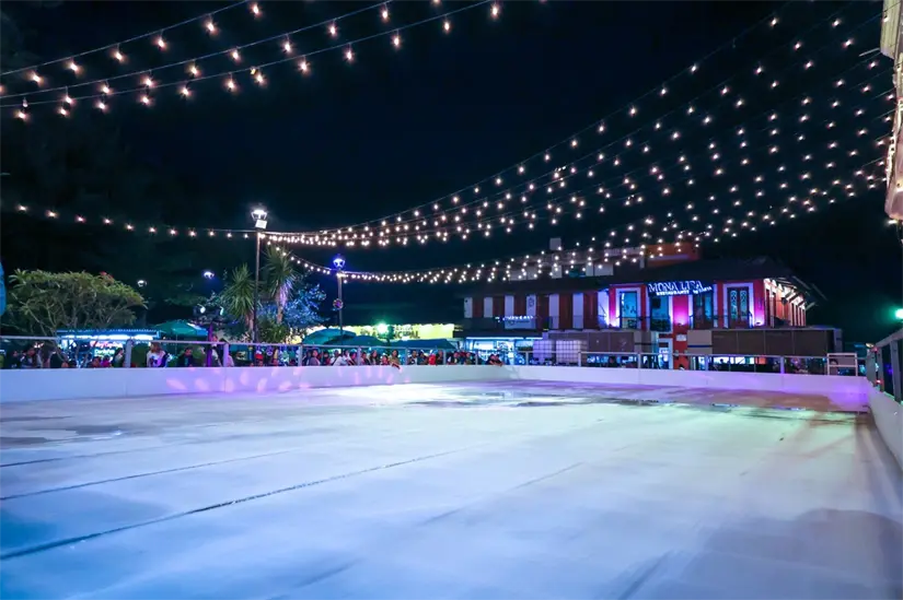 Puedes visitar la pista de hielo todos los días de la semana. Foto: Cortesía.    
