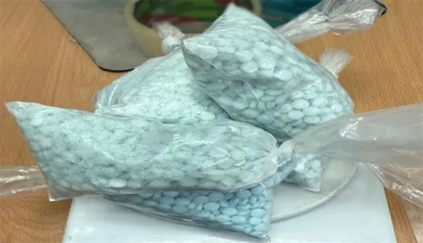 Al detenido le aseguraron 6 mil 200 pastillas de fentanilo. Foto: SSPC