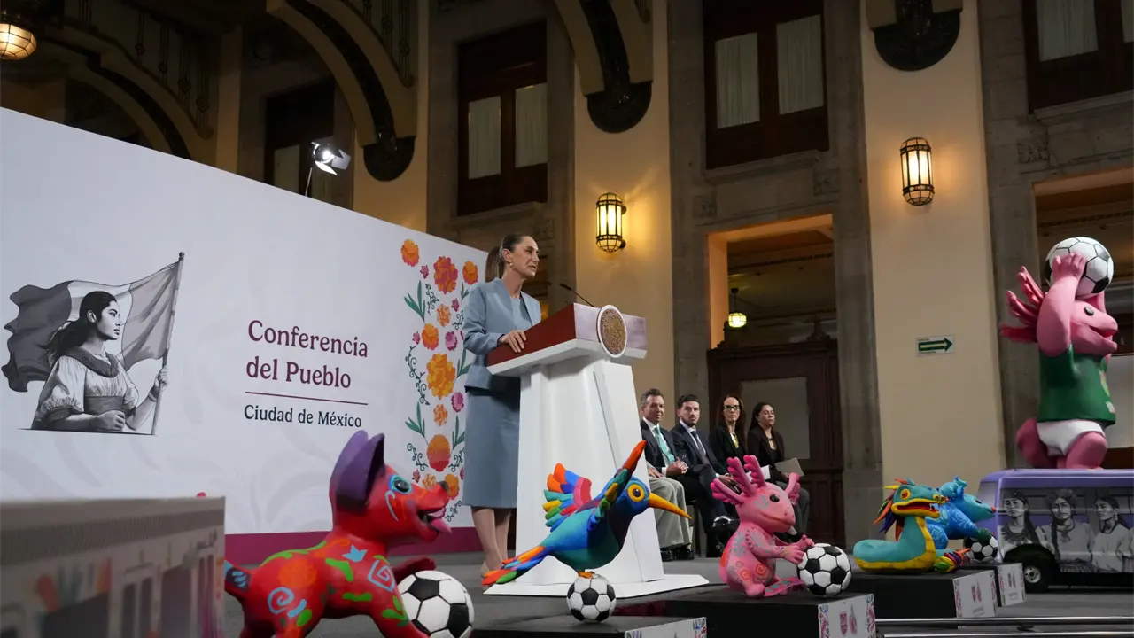 Claudia Sheinbaum durante la mañanera de este jueves 27 de noviembre.