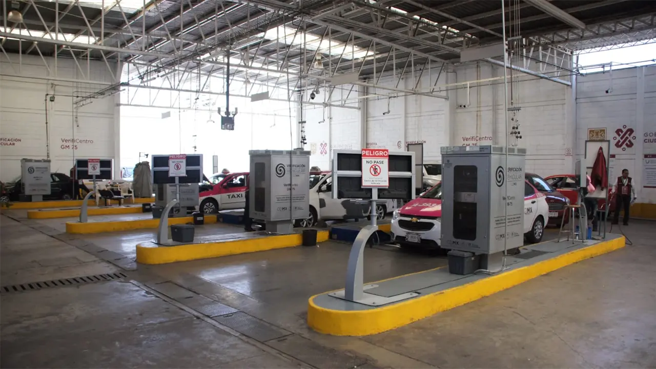 Estos son los costos de la verificación vehicular en CDMX. Foto: Cortesía.