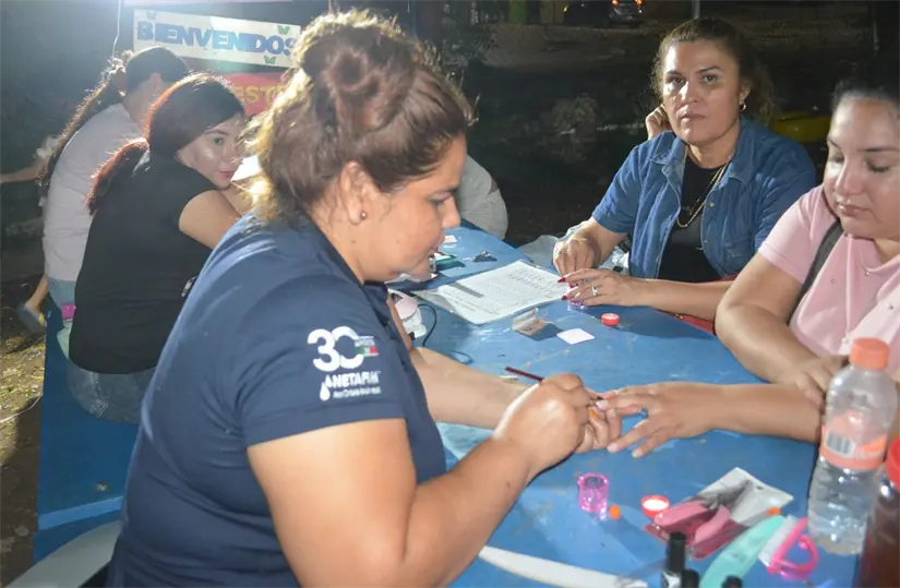 Capacitación gratuita en uñas acrílicas transforma la vida de 15 mujeres en Culiacán. Foto: Juan Madrigal