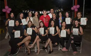 En la colonia Progreso en Culiacán, 15 mujeres celebran un nuevo comienzo tras concluir curso gratuito de uñas acrílicas