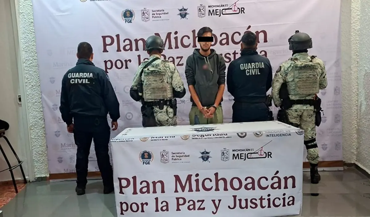 Sedena, Guardia Nacional y Semar realizaron patrullajes en huertas de aguacate de Michoacán, donde detuvieron a siete personas y decomisaron vehículos y explosivos artesanales.