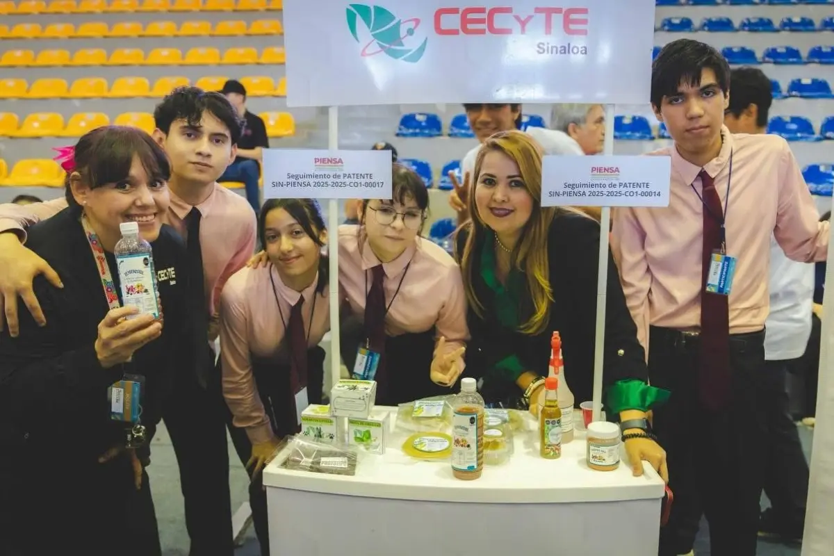 Rumbo a España. Cuatro estudiantes de CECyTE Sinaloa representarán a México en la Feria Internacional de Ciencia ATARFE 2026, en Granada, España: Azul Rebeca Reyes, Celia Meza Guerrero, Cristopher Alejandro Gómez Moreno y Luis Alfredo Vega Ríos. (Imágenes de cortesía)