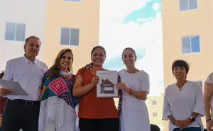 En Quintana Roo, Sheinbaum entrega 225 viviendas nuevas, 497 liberaciones de hipoteca y 193 escrituras