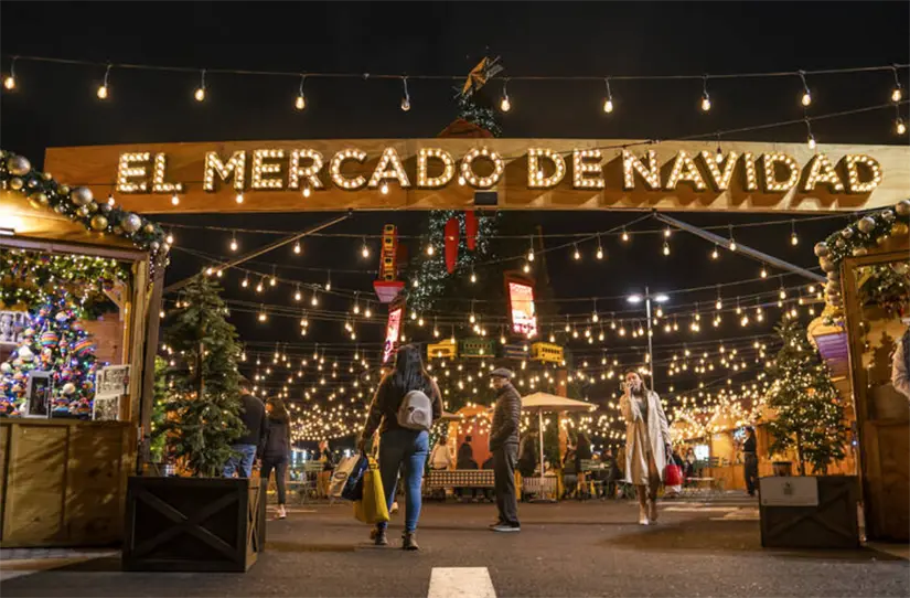 Disfruta de una salida en familia o con amigos en el Mercado de la Navidad en CDMX. Foto: cortesía.