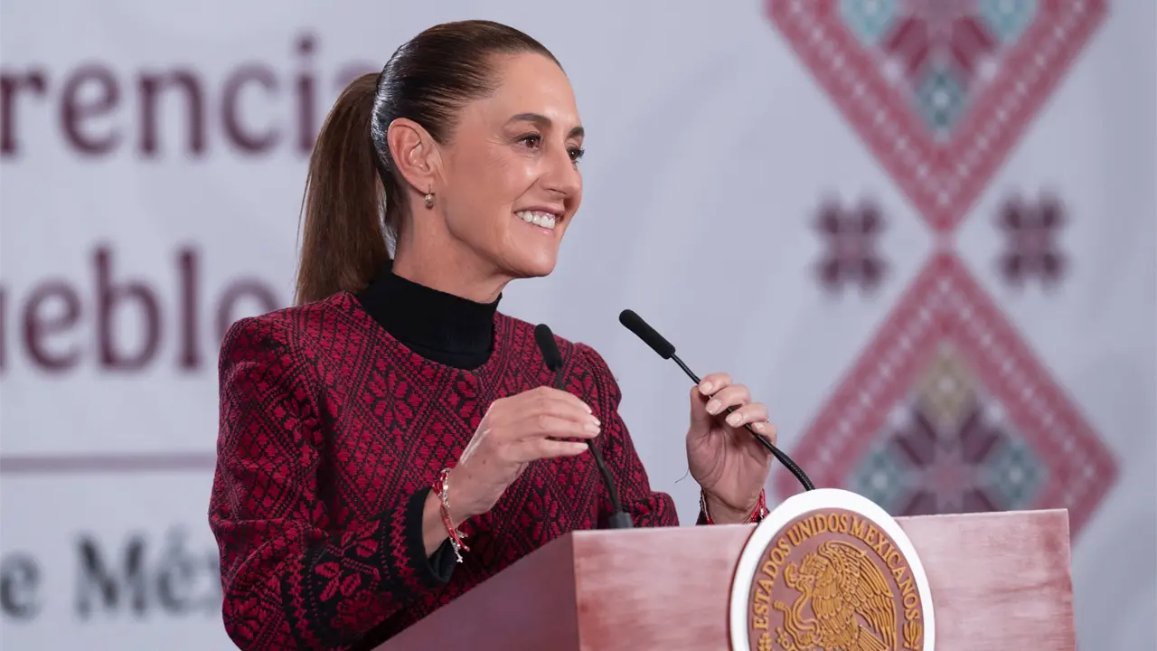 Claudia Sheinbaum, durante La Mañanera de este martes 2 de diciembre del 2025.