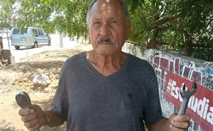 Don Enrique, comerciante de 81 años, inspira en Navolato con su historia de vida
